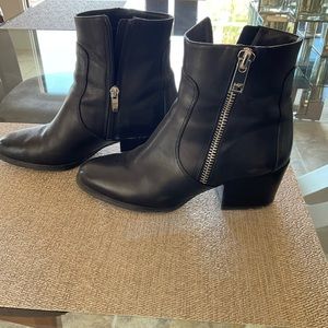 Like new Marc Fisher leather booties.